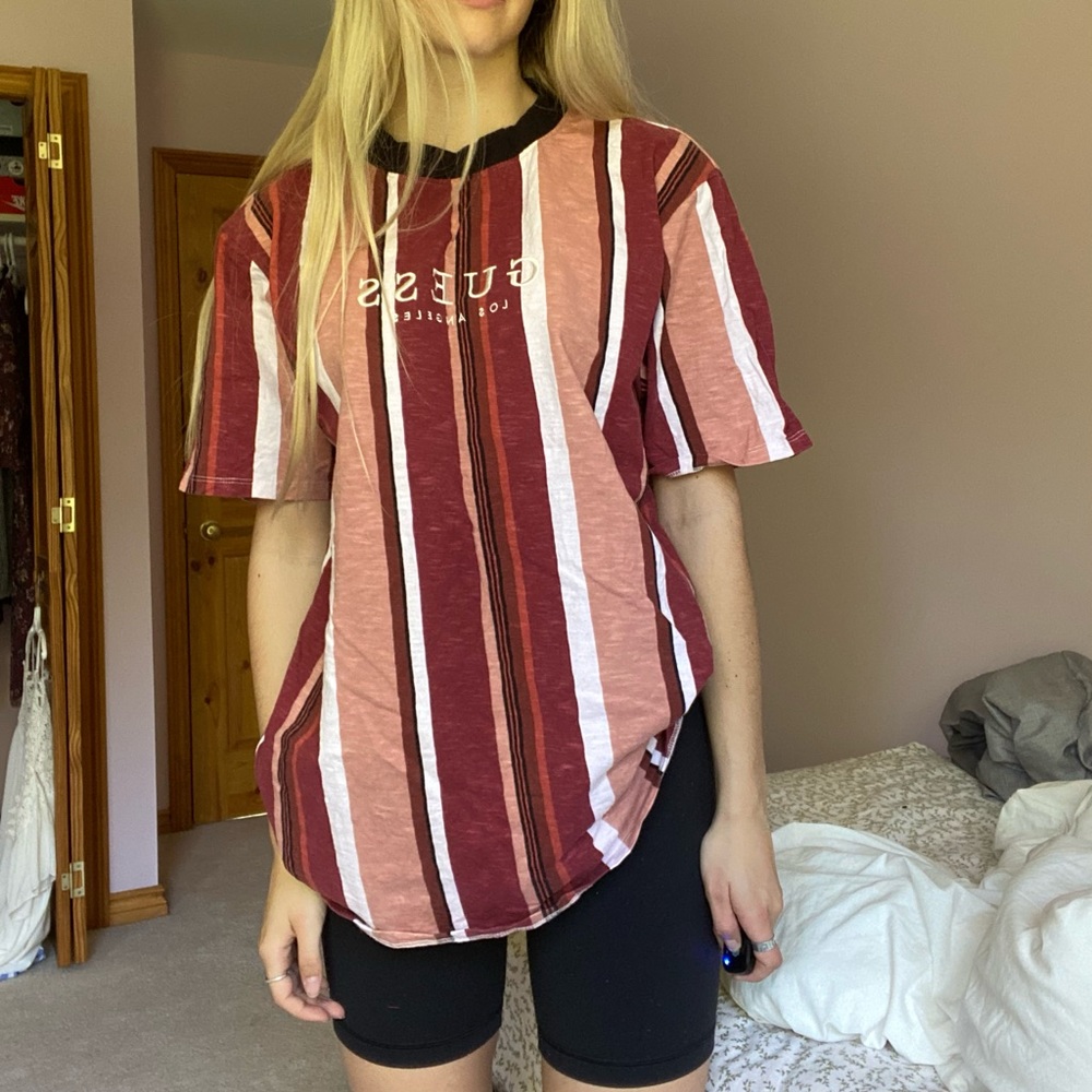 Guess top